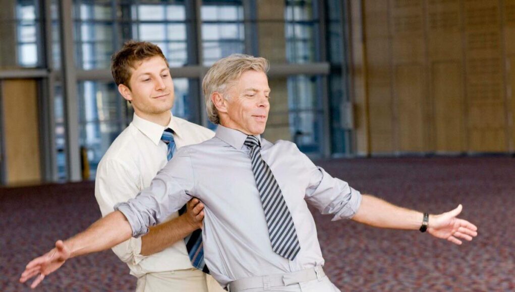 How to Build Trust at Work: Stephen Covey’s Leadership Principles in Action